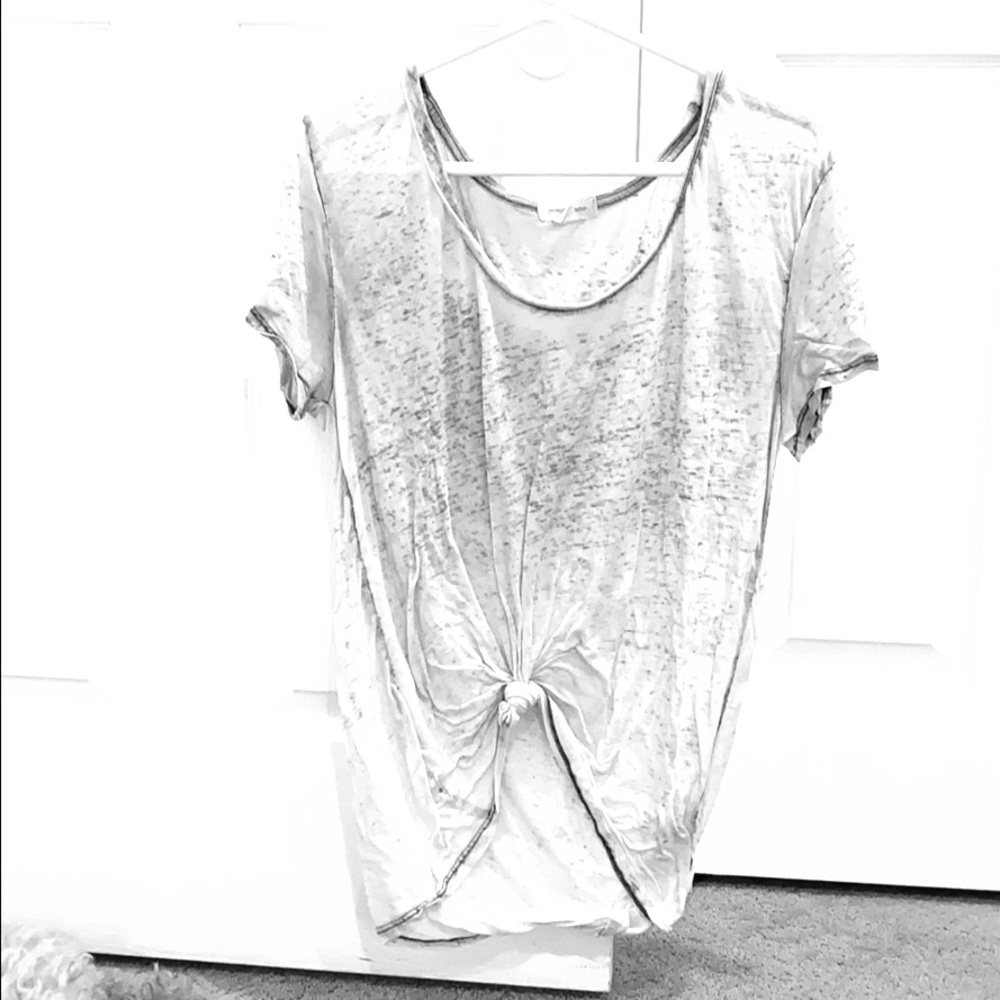 Grey t-shirt